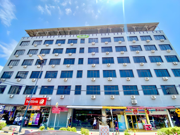 Exterior 1