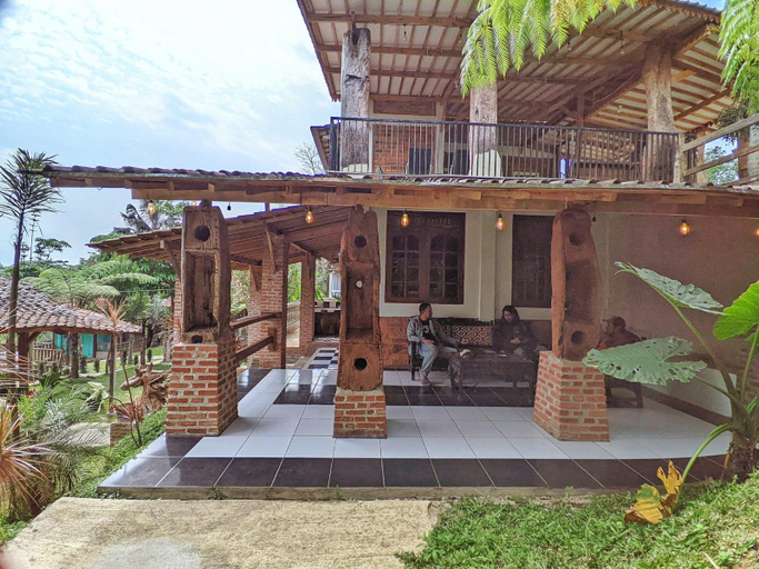 Public Area, Omah Trasan Pangrango, Bogor