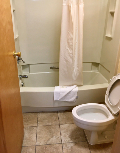 Bathroom 5, Quality Suites Hickory South, Catawba