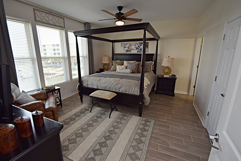 Bedroom 3, Navy Core Harbor, Baldwin