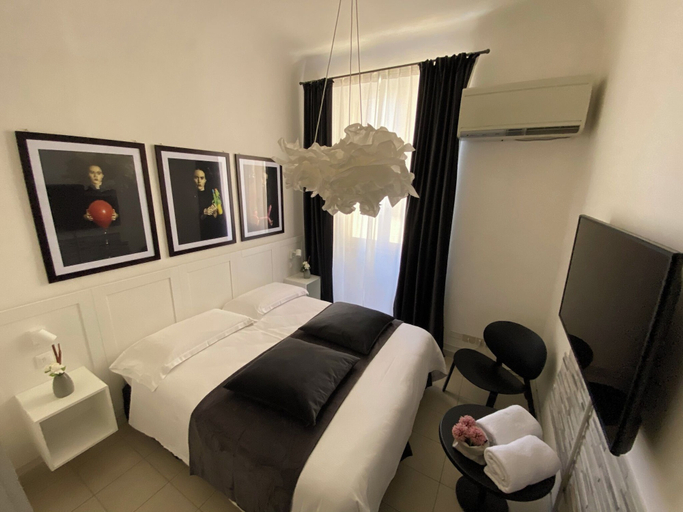 Bedroom 2, Olga's House, Florence