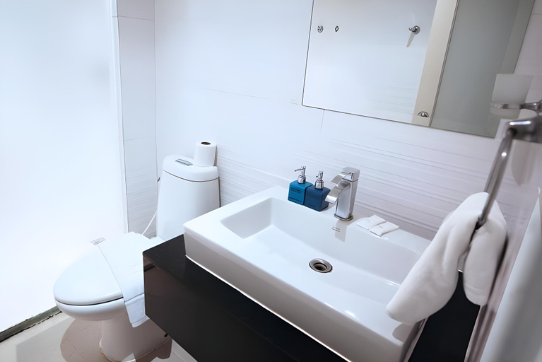 Bathroom 3, Citin Sukhumvit 11 by Compass Hospitality, Wattana