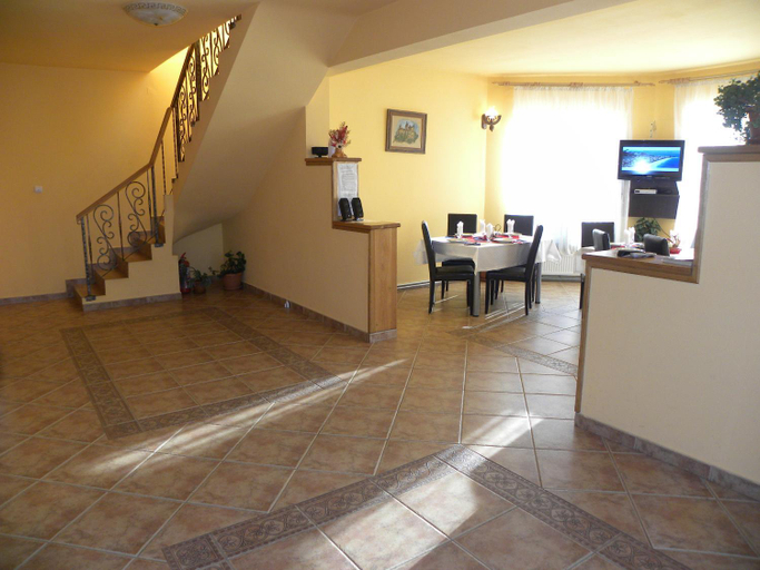 Public Area 2, Casa Enescu, Bran