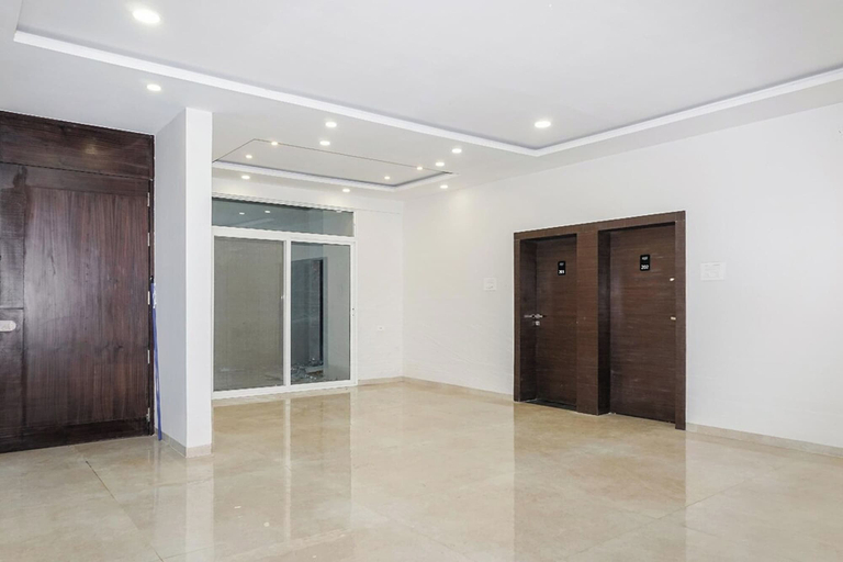 Others 5, I Suites, Pune