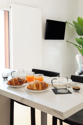 Others 4, YourHome - Aranci Prestige, Napoli