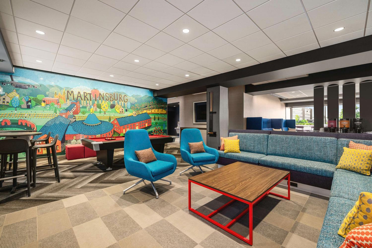 Public Area 2, Tru By Hilton Martinsburg, Berkeley