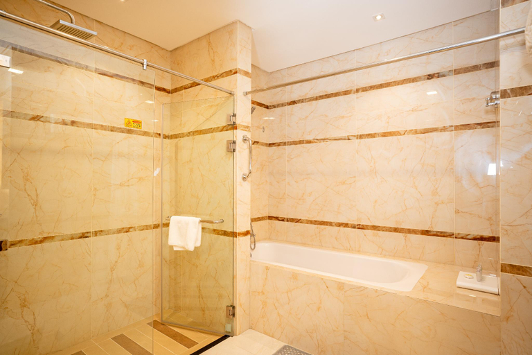 Bathroom 24