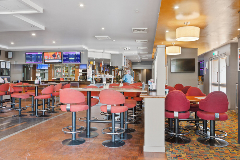 Food & Drinks 5, O'Shea's Royal Hotel, Goondiwind