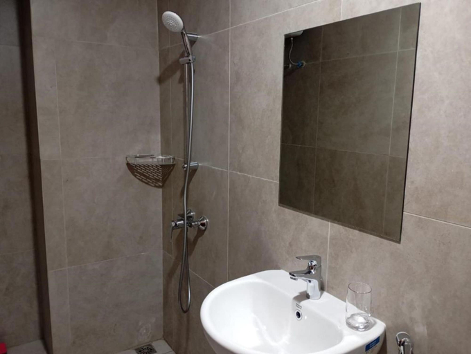 Bathroom 5, SleepRest @ Pollux Habibie, Batam