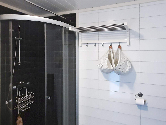 Bathroom 3, person holiday home in FARSUND-By Traum, Farsund