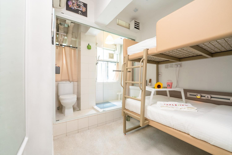 Bedroom 16