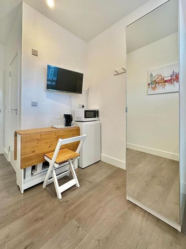 Room 2, Pentonville Rooms, London
