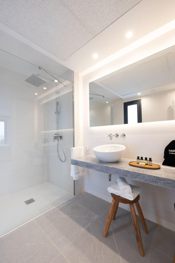 Bathroom 5, Lanuza Suites, Alicante