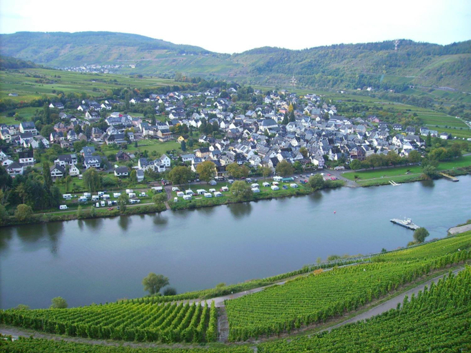 Others 4, Apartment in Zell near Mosel River Vineyards, Cochem-Zell