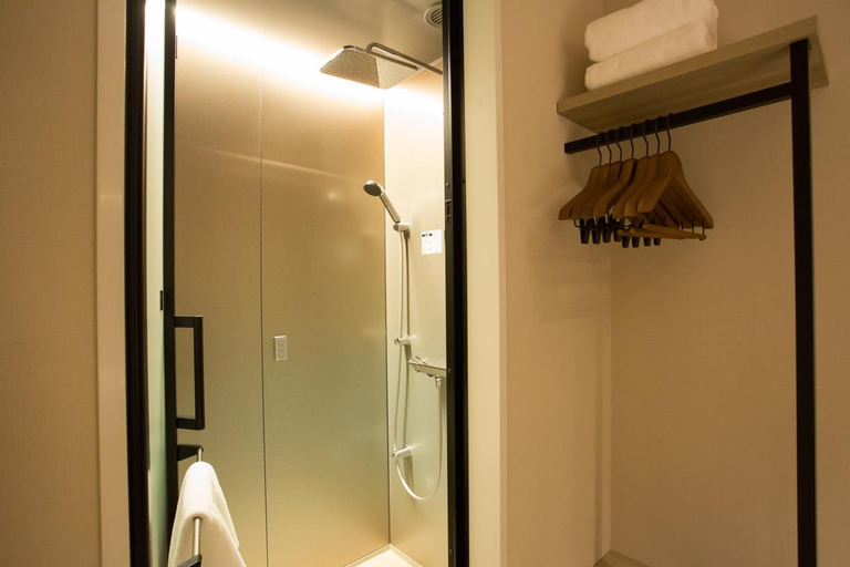 Bathroom 7