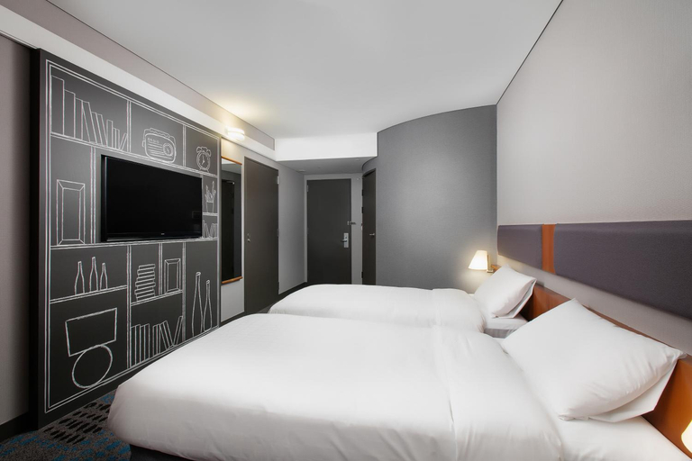 Bedroom 21