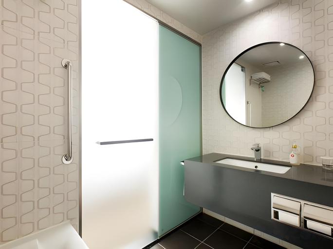 Bathroom 19