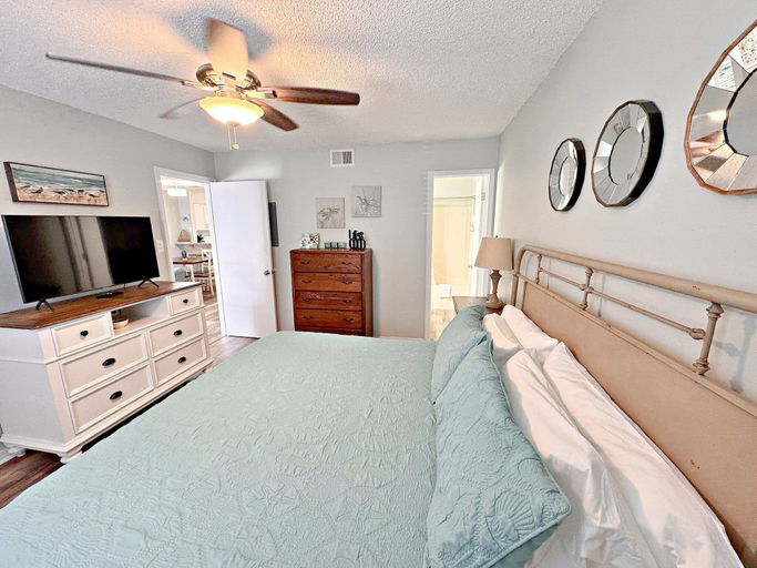 Bedroom 3, Bayview, Baldwin