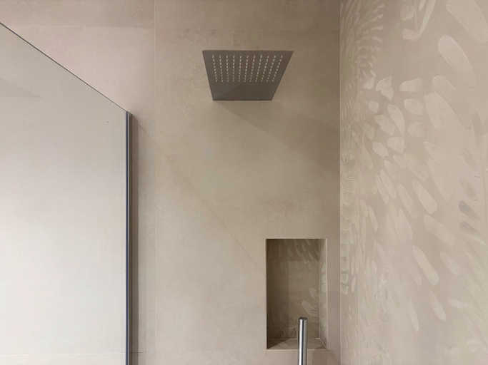 Others 5, Relais Dolcevita, Lecce