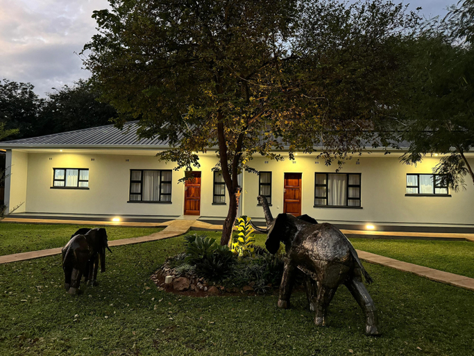 Exterior & Views, Murugare Lodge, Hwange