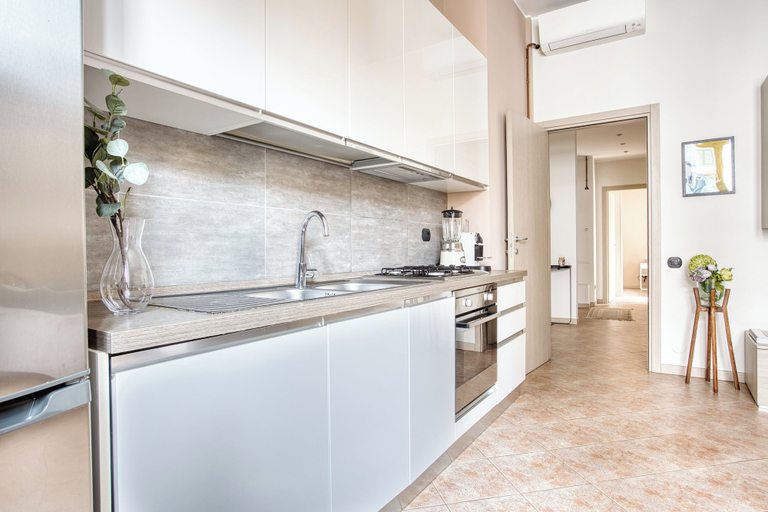 Others 5, Chic flat in the centre, Milano