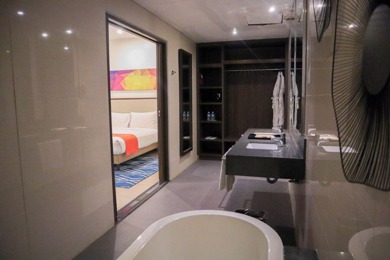 bathroom 8