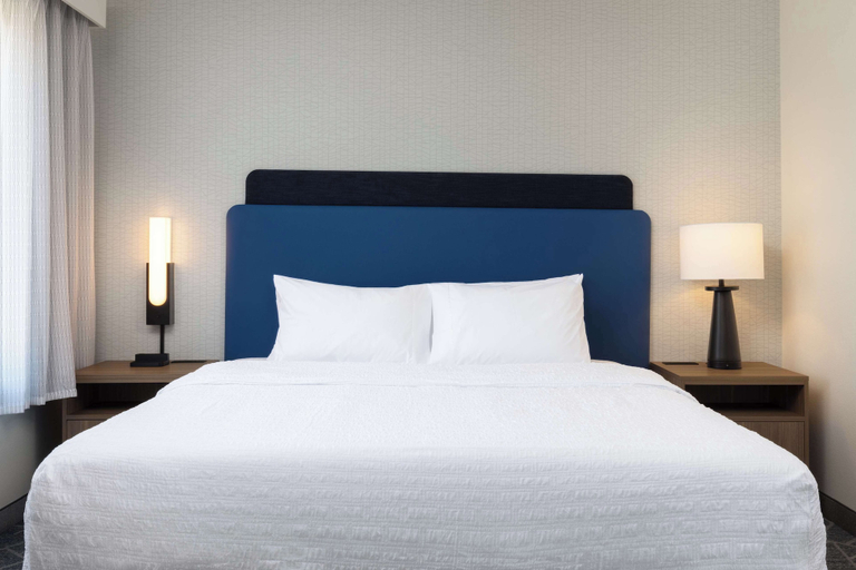 Bedroom 3, Hampton Inn & Suites Cottonwood, Az, Yavapai