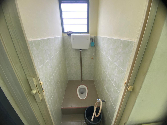 Bathroom 3, HOMESTAY CIKGU FATIN (MUSLIM), Kuala Kangsar