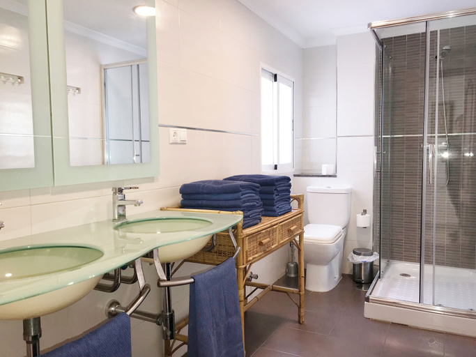 Bathroom 4, Apartamentos Turisticos La Mundial, Málaga