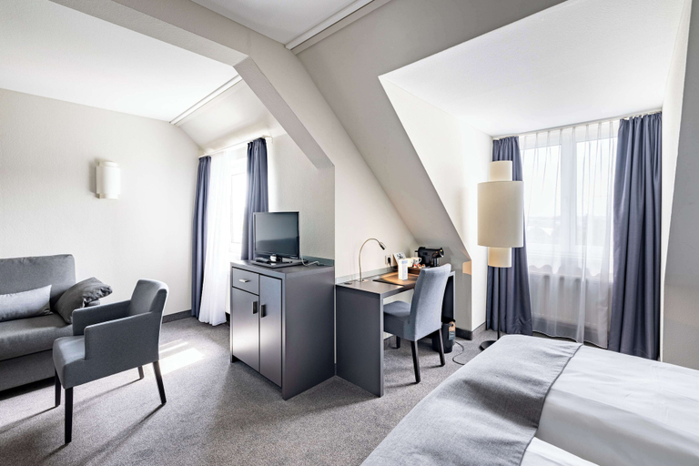 Bedroom 4, Atlantic Hotel Vegesack, Bremen