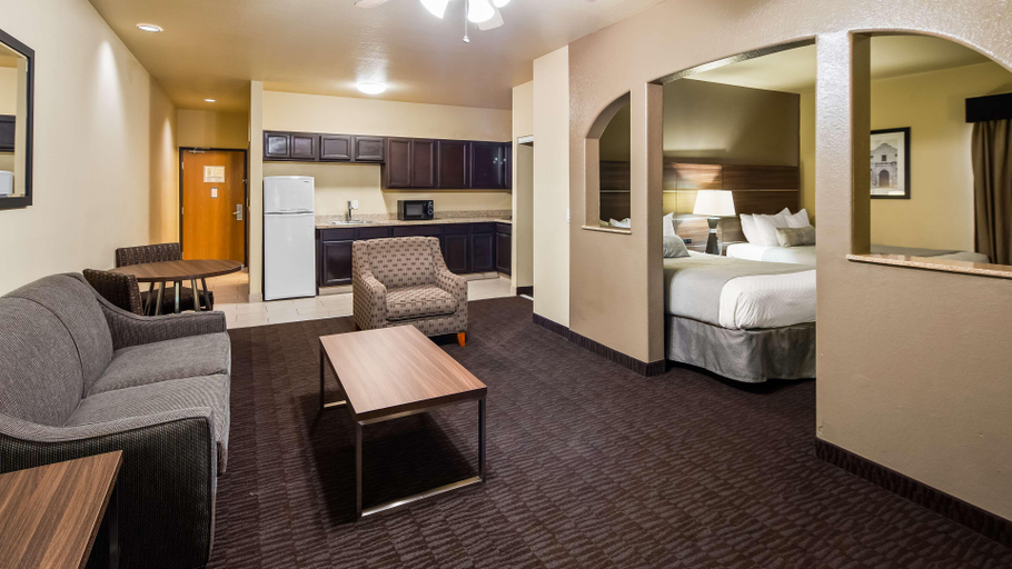 Bedroom 3, Best Western Plus Hill Country Suites, Bexar