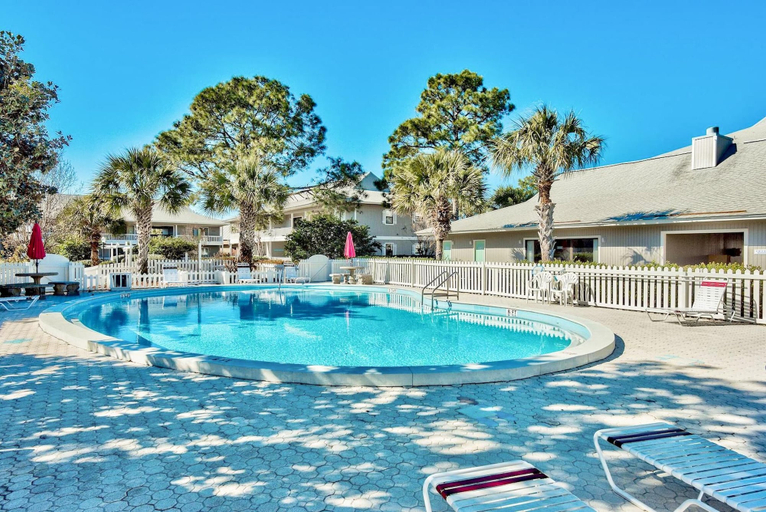 Sport & Beauty 3, Beachwood Villas 12C, Walton