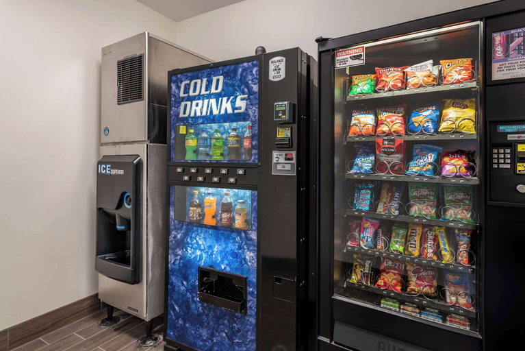 Food & Drinks 5, Sleep Inn & Suites Oakley I-70, Gove