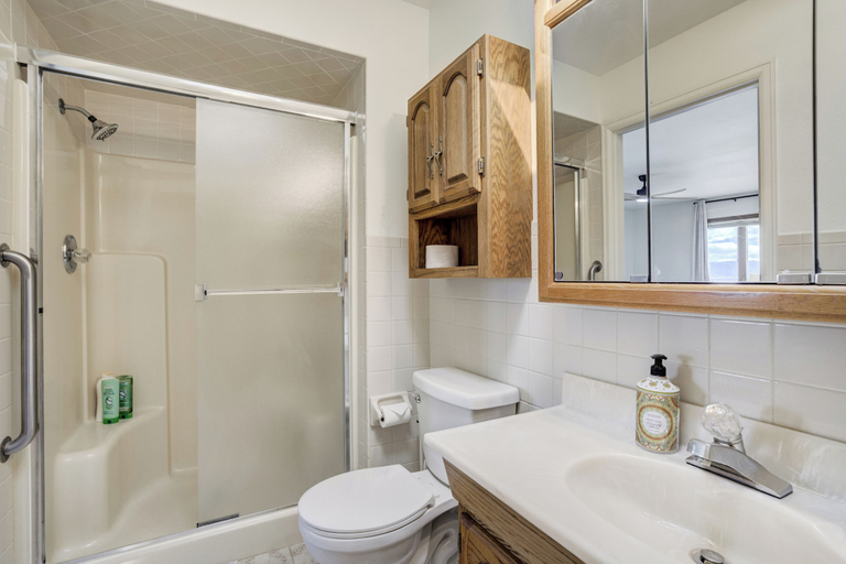 Bathroom 4, Sunset Ridge, Fremont