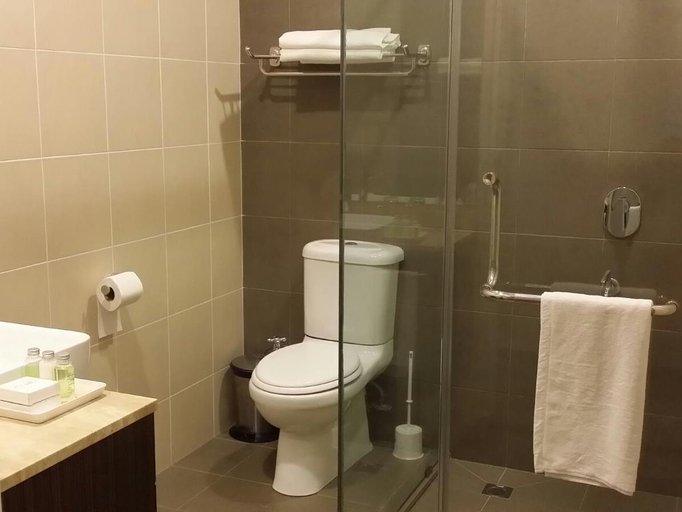 Bathroom 5, Riverside Boutique Guesthouse, Kuantan