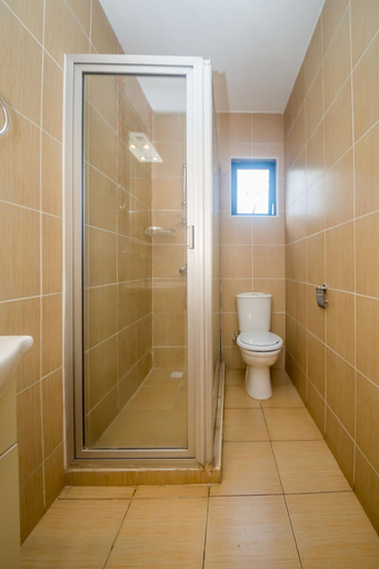 Bathroom 4, Sports Road Apartments by Dunhill Serviced Apartments, Samburu North