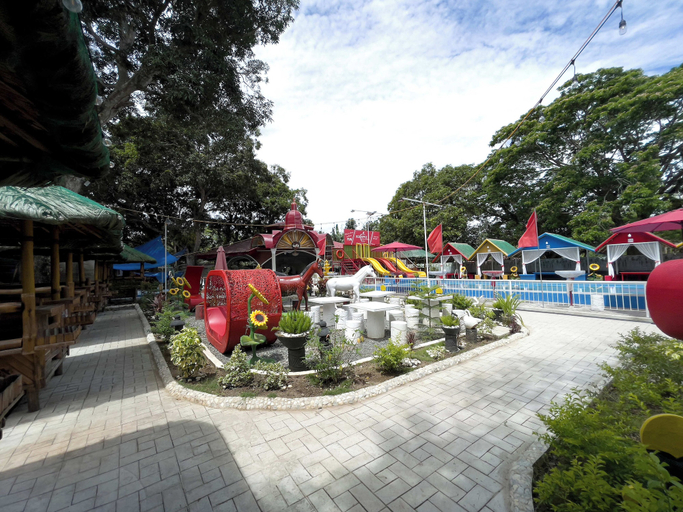 Exterior & Views 2, Red Apple Hotel and Resort Batangas, San Juan