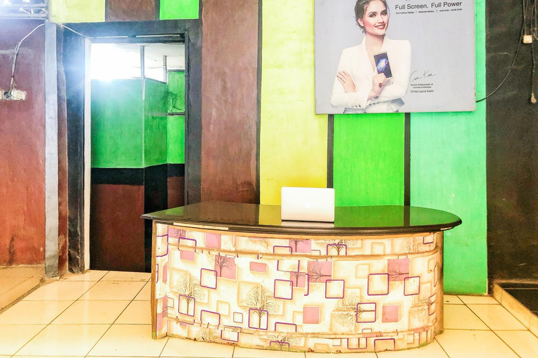 Public Area, RedDoorz near RS Siloam Karawaci, Tangerang