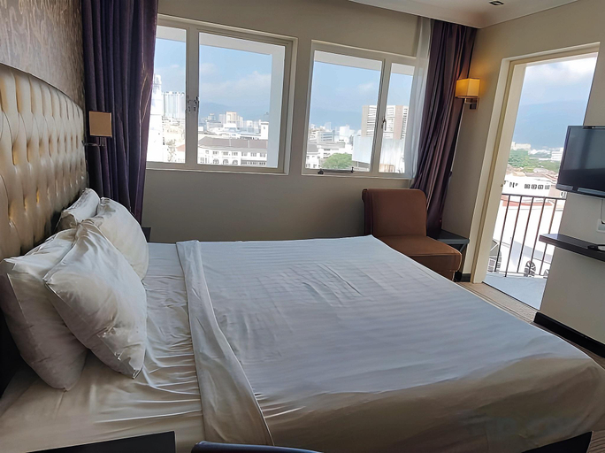 Bedroom 13