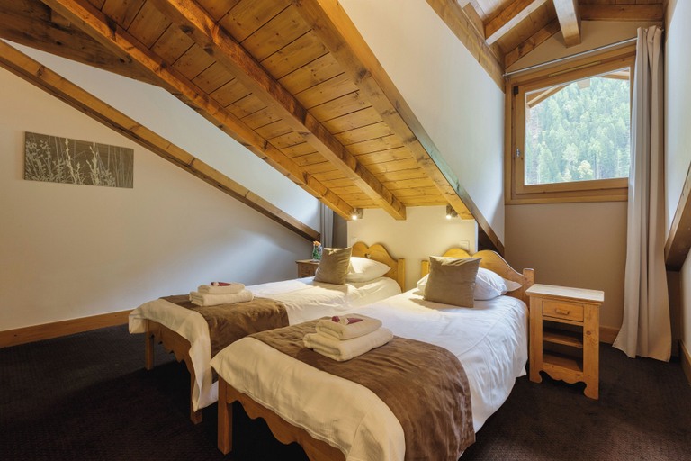 Bedroom 3, Vallorcine Apartments, Haute-Savoie