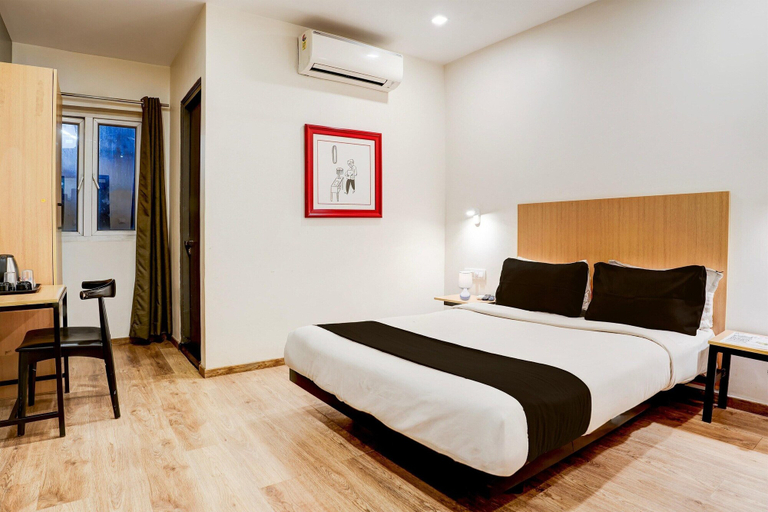 Room 5, Cozy Stays Near Halasuru Metro Station, Bangalore