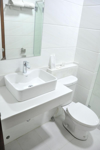 Bathroom 4