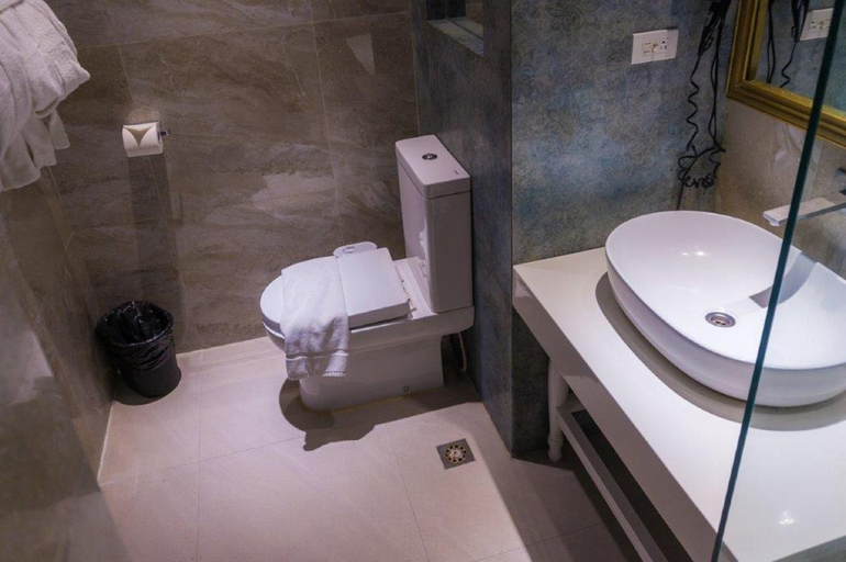 Bathroom 4, Camp Netanya Resort and Spa, Mabini
