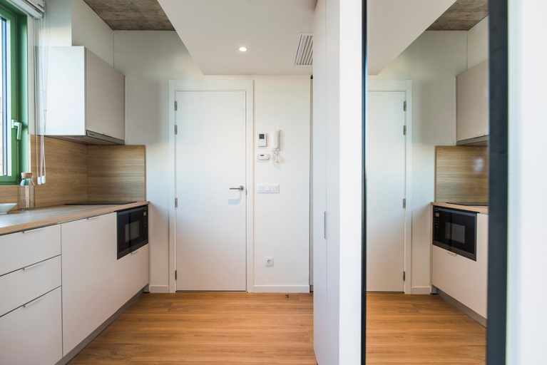 Others 4, aparto Cristobal de Moura Hall of residence - ONLY FOR STUDENTS IN BARCELONA, Barcelona
