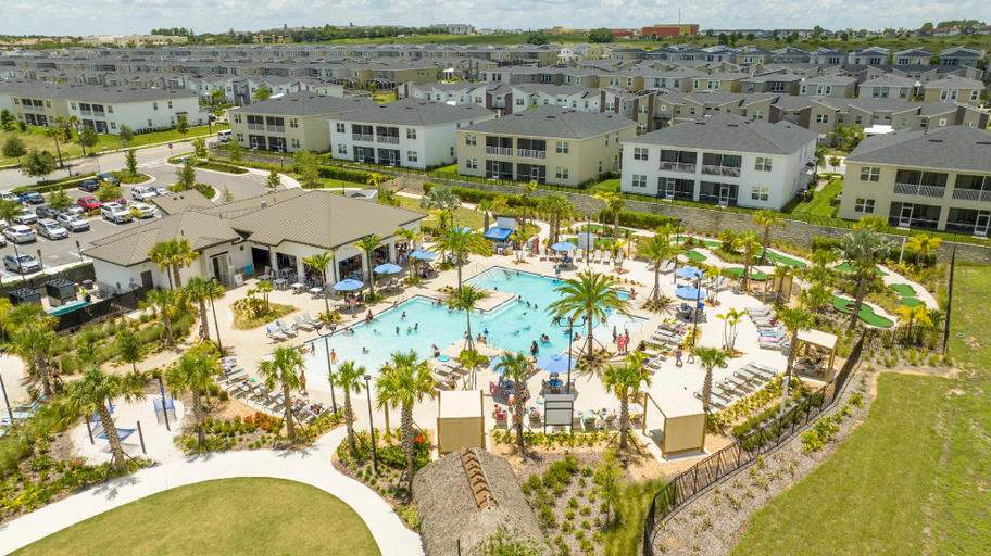Exterior & Views 1, Beautiful & Spacious 3-Bed Condo Champions Gate, Osceola