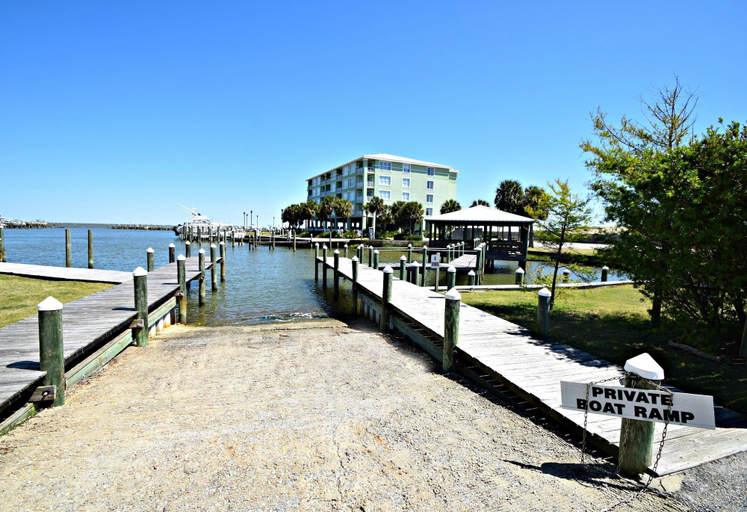 Exterior & Views 2, Navy Core Harbor, Baldwin