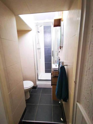 Bathroom 4, The Victorian Lodge, Isle of Wight