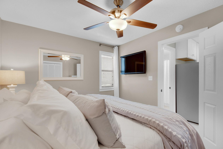 Bedroom, Beachwood Villas 6D- Beach Time Oasis, Walton