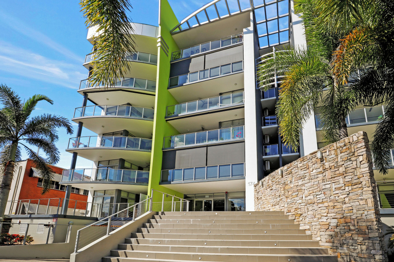 Exterior & Views 2, Luxury Cairns Stay with Pool and BBQ, Cairns