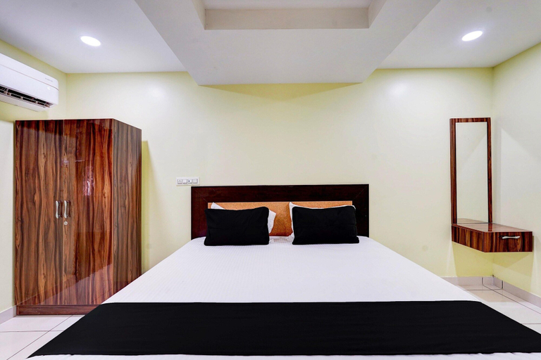 Room 3, Super Hotel O Perungalathur, Kancheepuram